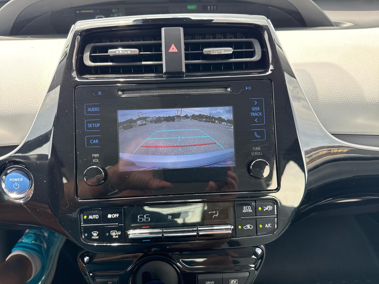 Toyota Prius XLE 2019