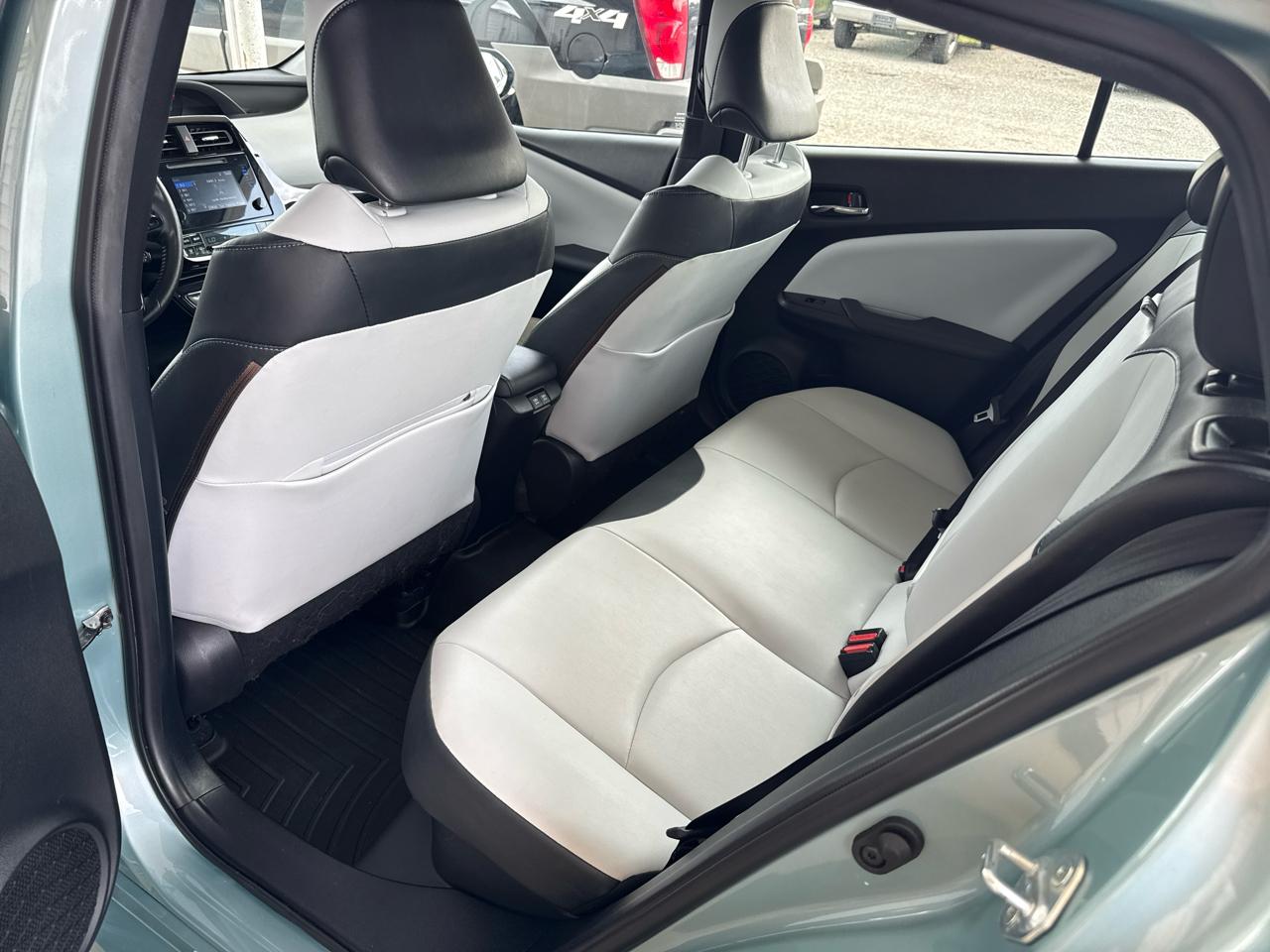 Toyota Prius XLE 2019