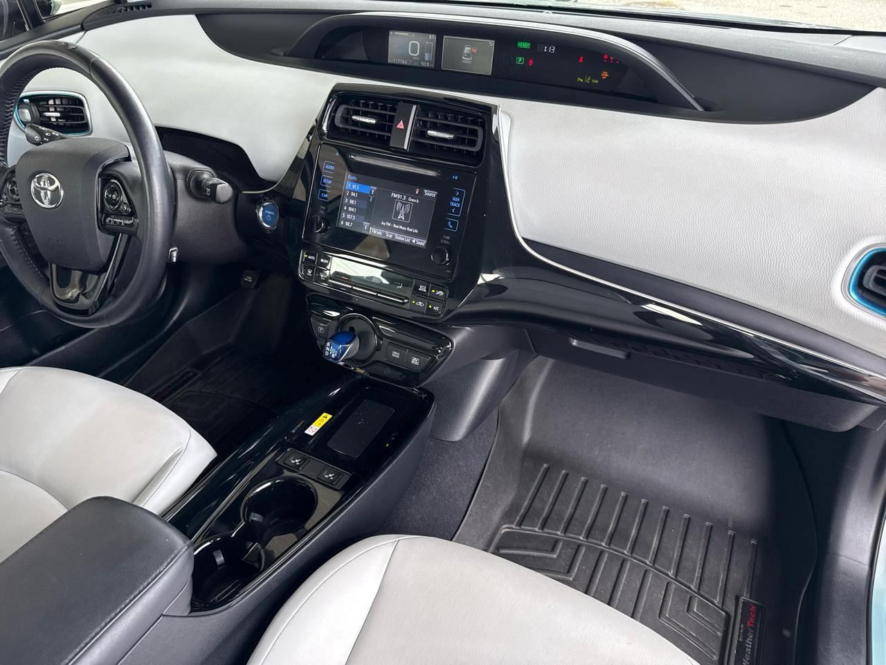 Toyota Prius XLE 2019