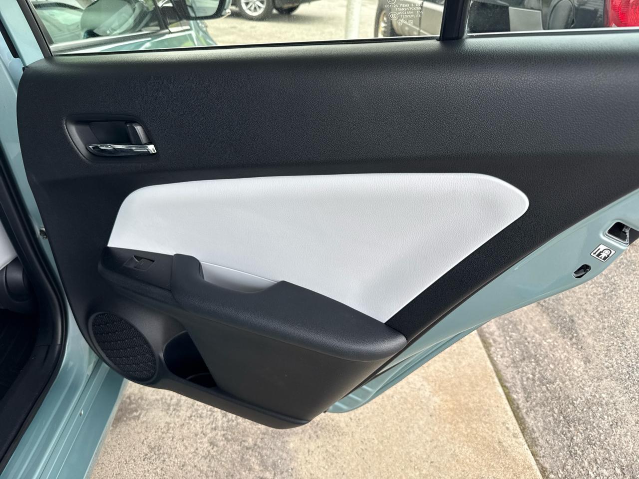 Toyota Prius XLE 2019
