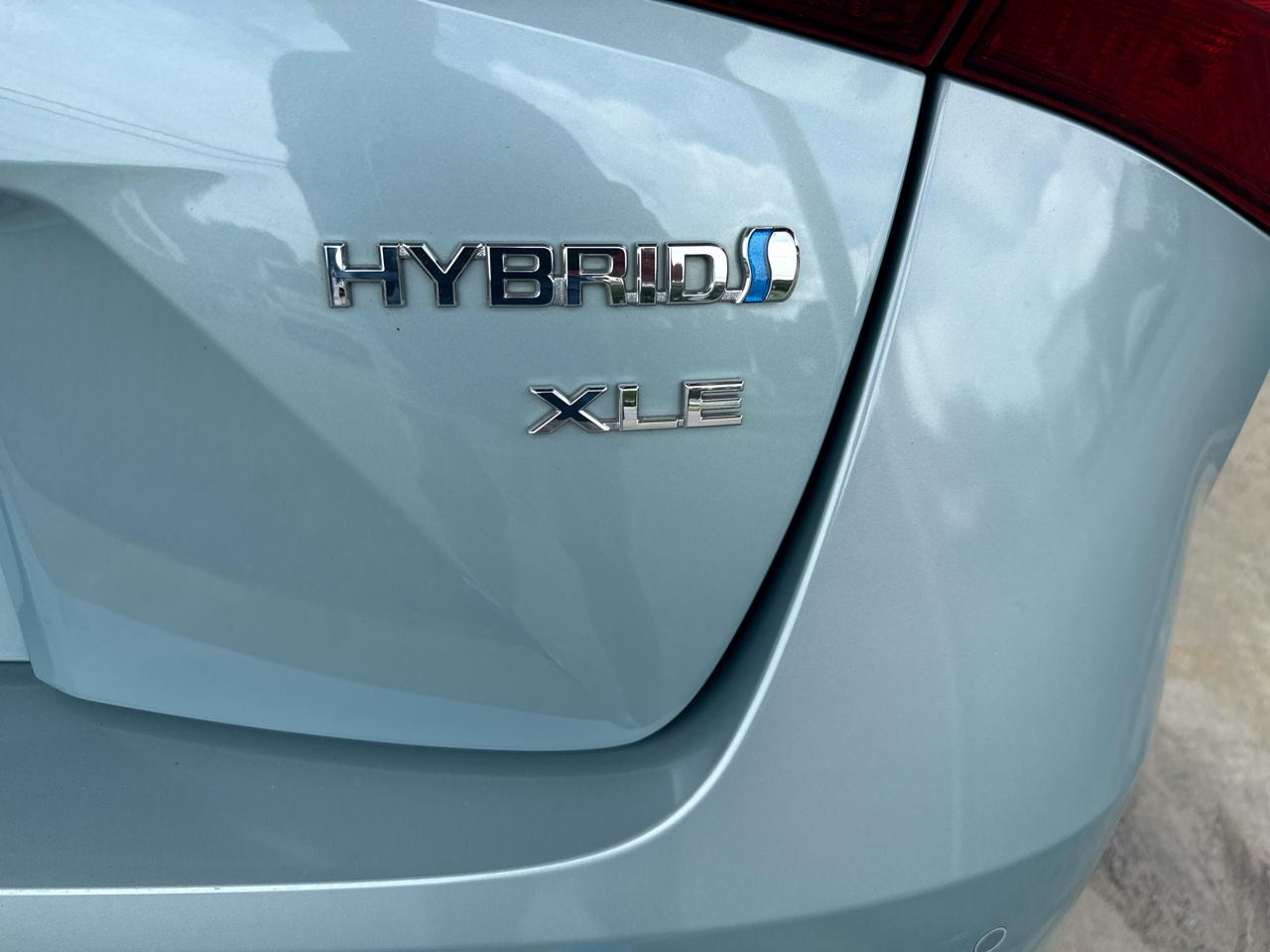 Toyota Prius XLE 2019