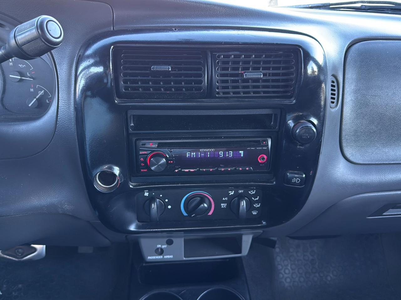 Ford Ranger Edge SuperCab 4-Door 2WD 2002