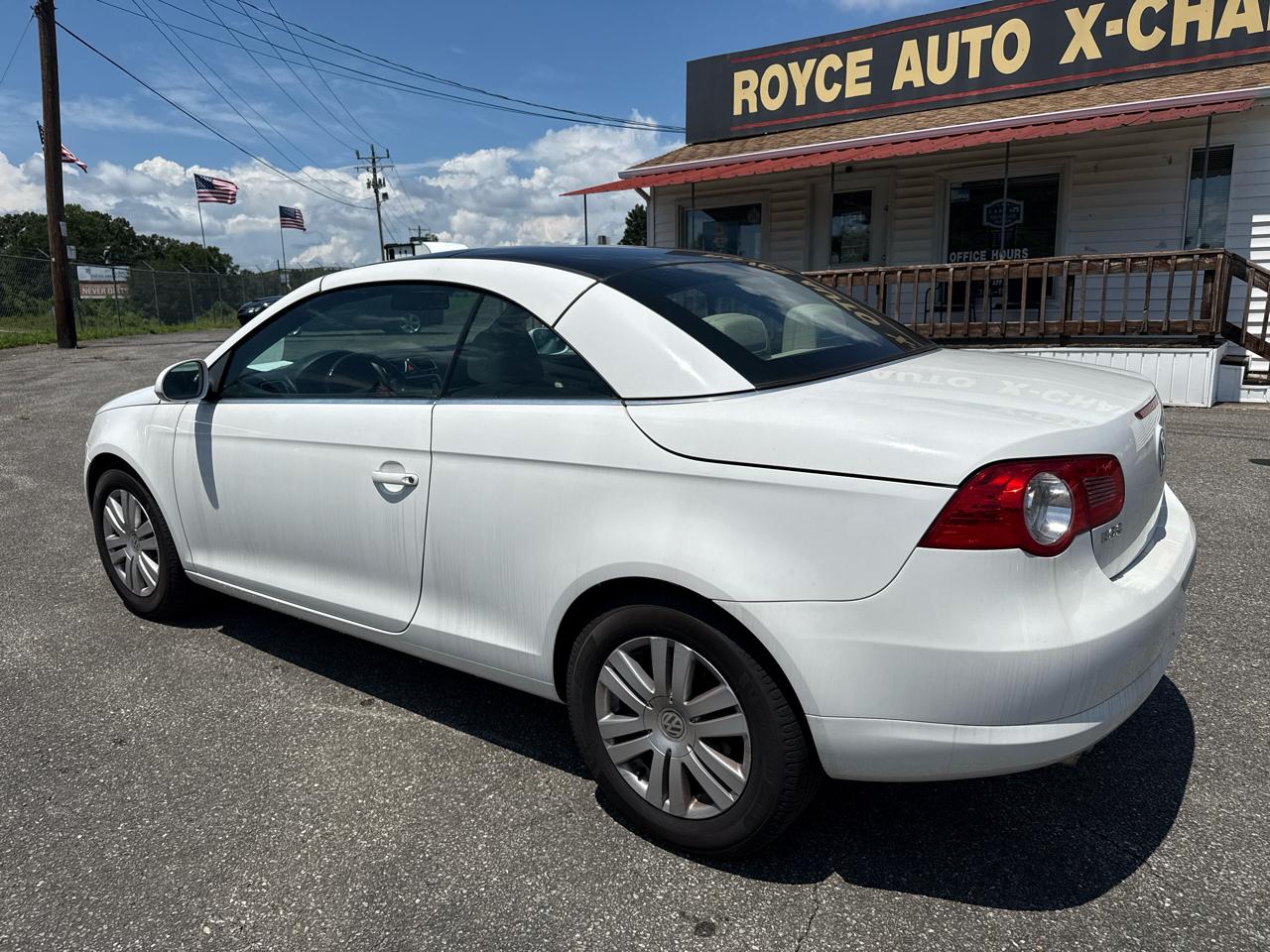 Volkswagen Eos Komfort 2D Convertible 2008