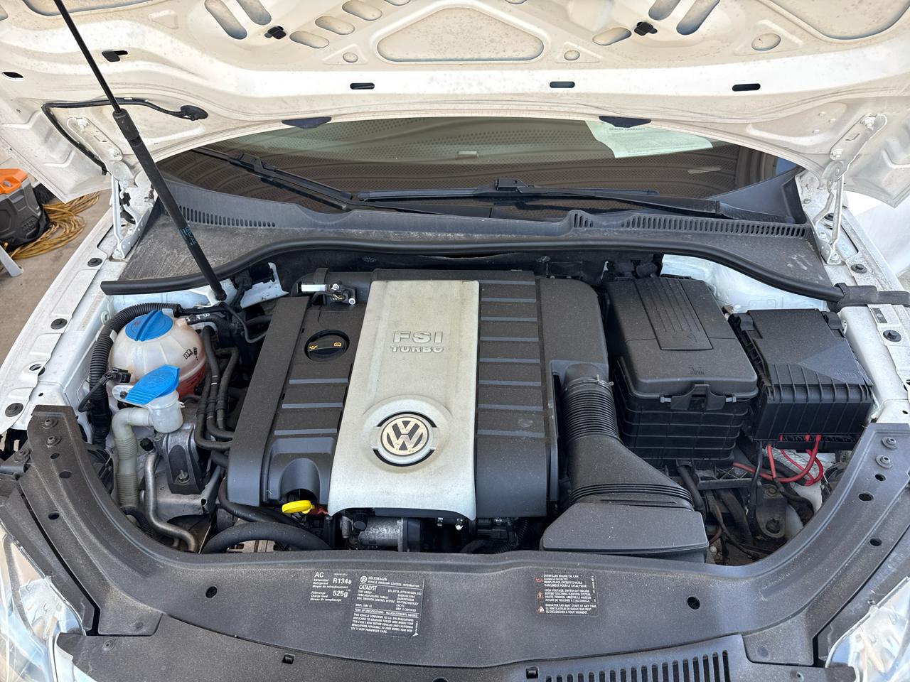 Volkswagen Eos Komfort 2D Convertible 2008