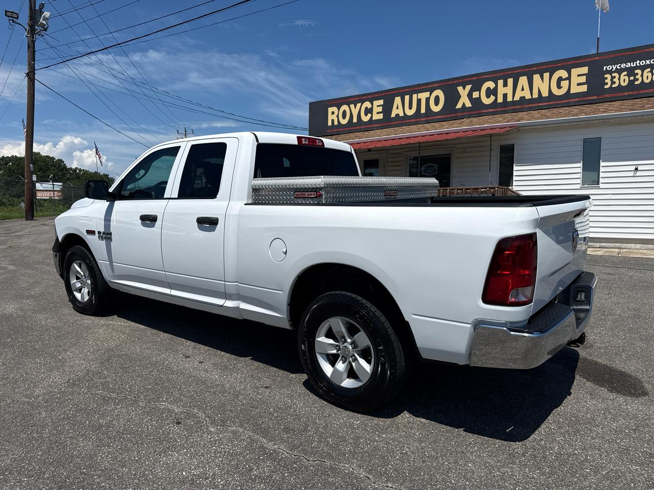 RAM 1500 Tradesman 4x4 Quad Cab 6'4" Box 2018
