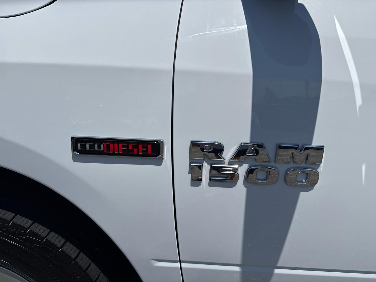 RAM 1500 Tradesman 4x4 Quad Cab 6'4" Box 2018