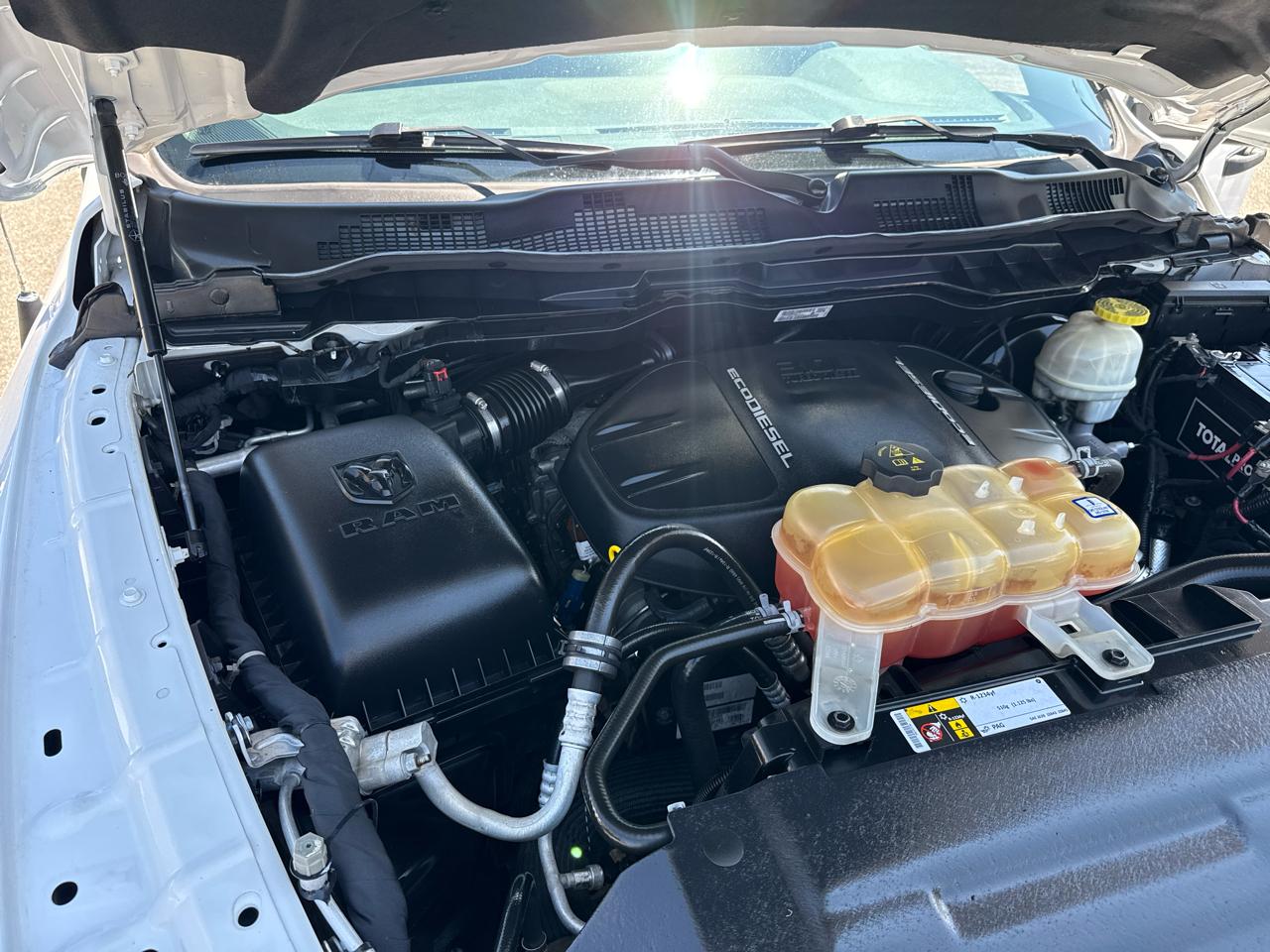 RAM 1500 Tradesman 4x4 Quad Cab 6'4" Box 2018