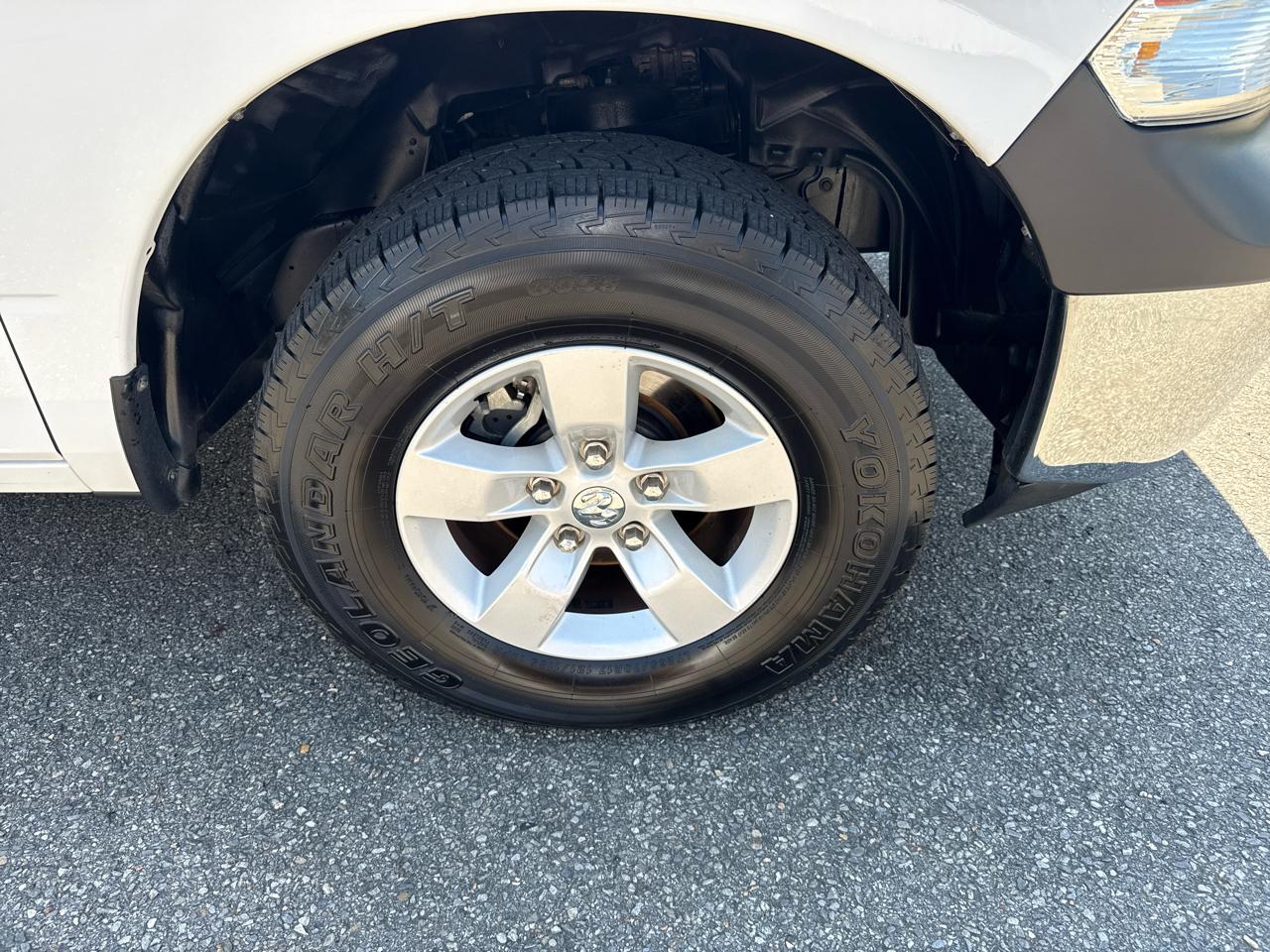 RAM 1500 Tradesman 4x4 Quad Cab 6'4" Box 2018