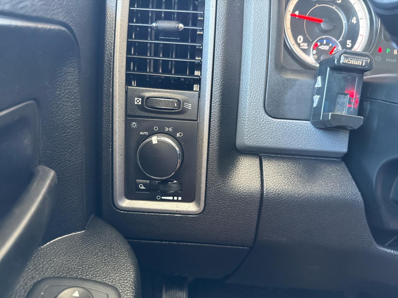 RAM 1500 Tradesman 4x4 Quad Cab 6'4" Box 2018