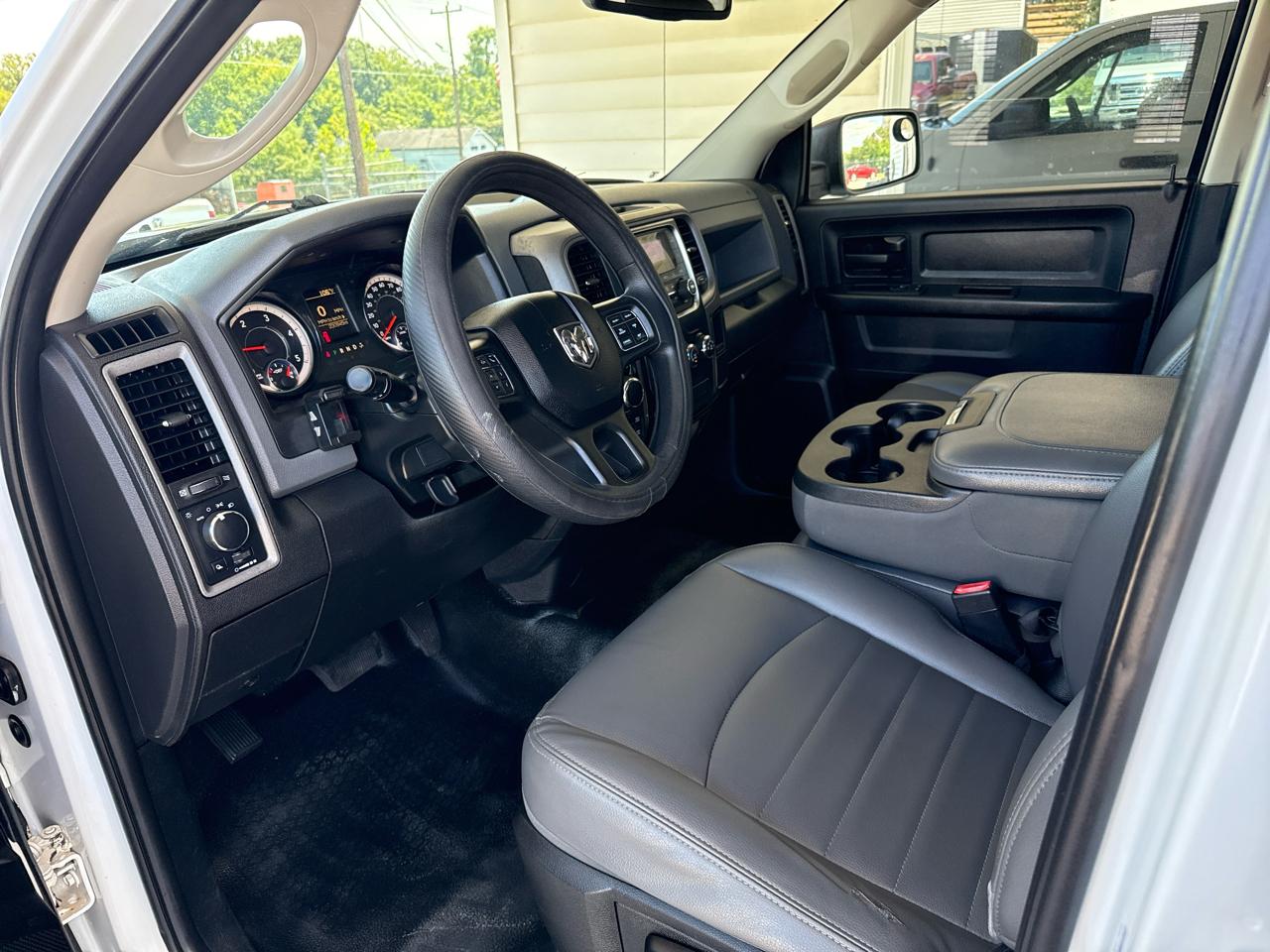RAM 1500 Tradesman 4x4 Quad Cab 6'4" Box 2018