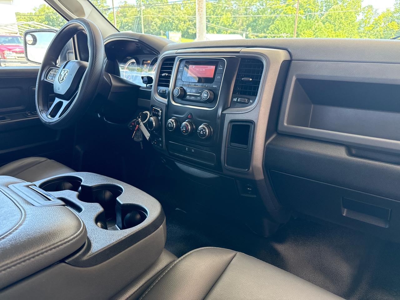 RAM 1500 Tradesman 4x4 Quad Cab 6'4" Box 2018