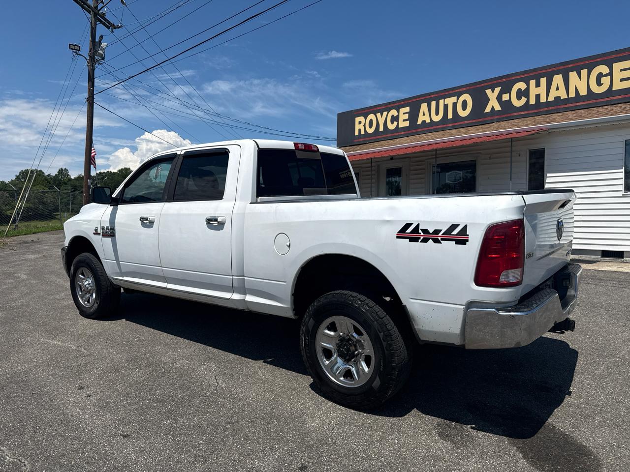 RAM 2500 SLT Crew Cab SWB 4WD 2016