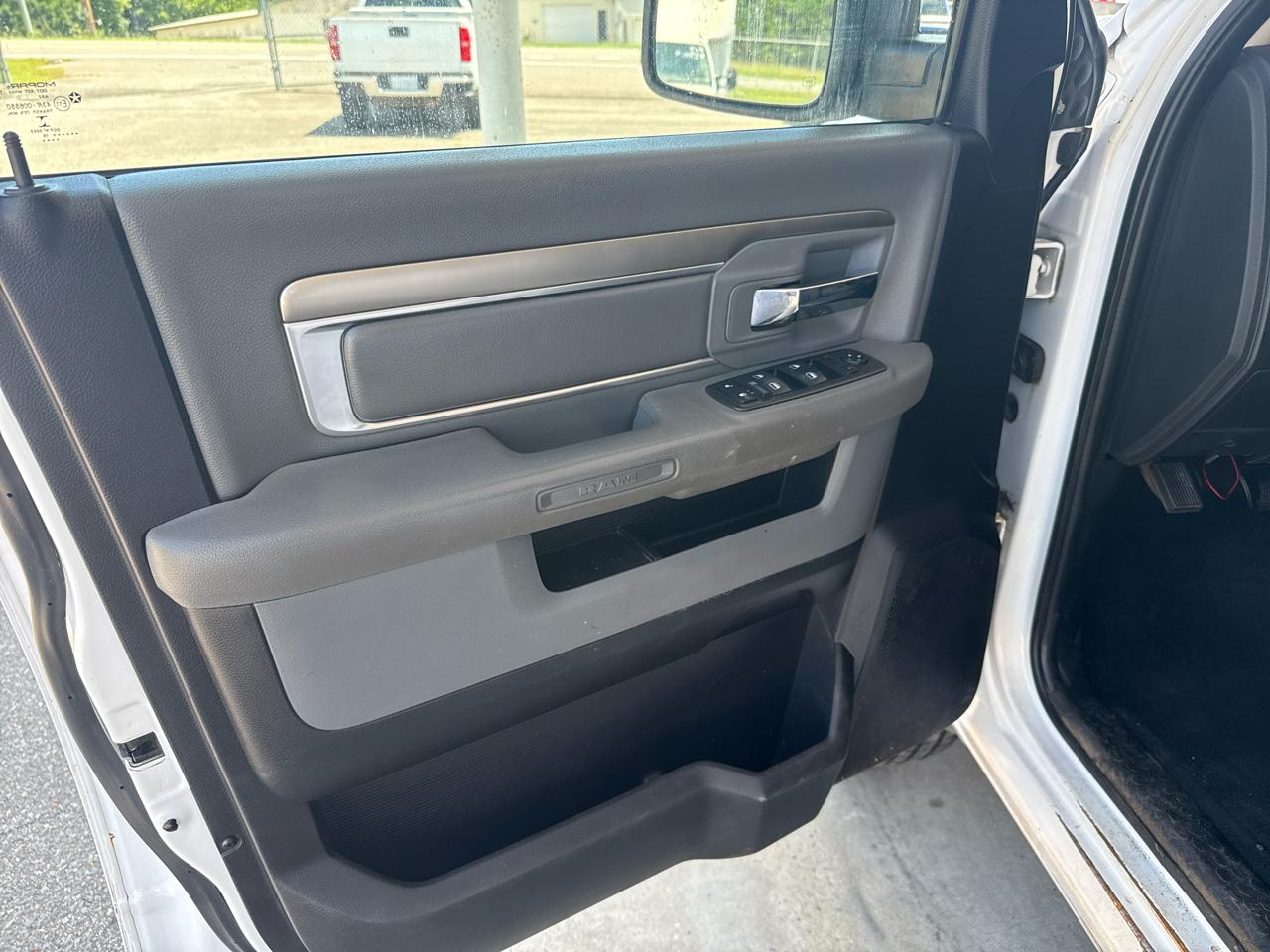 RAM 2500 SLT Crew Cab SWB 4WD 2016