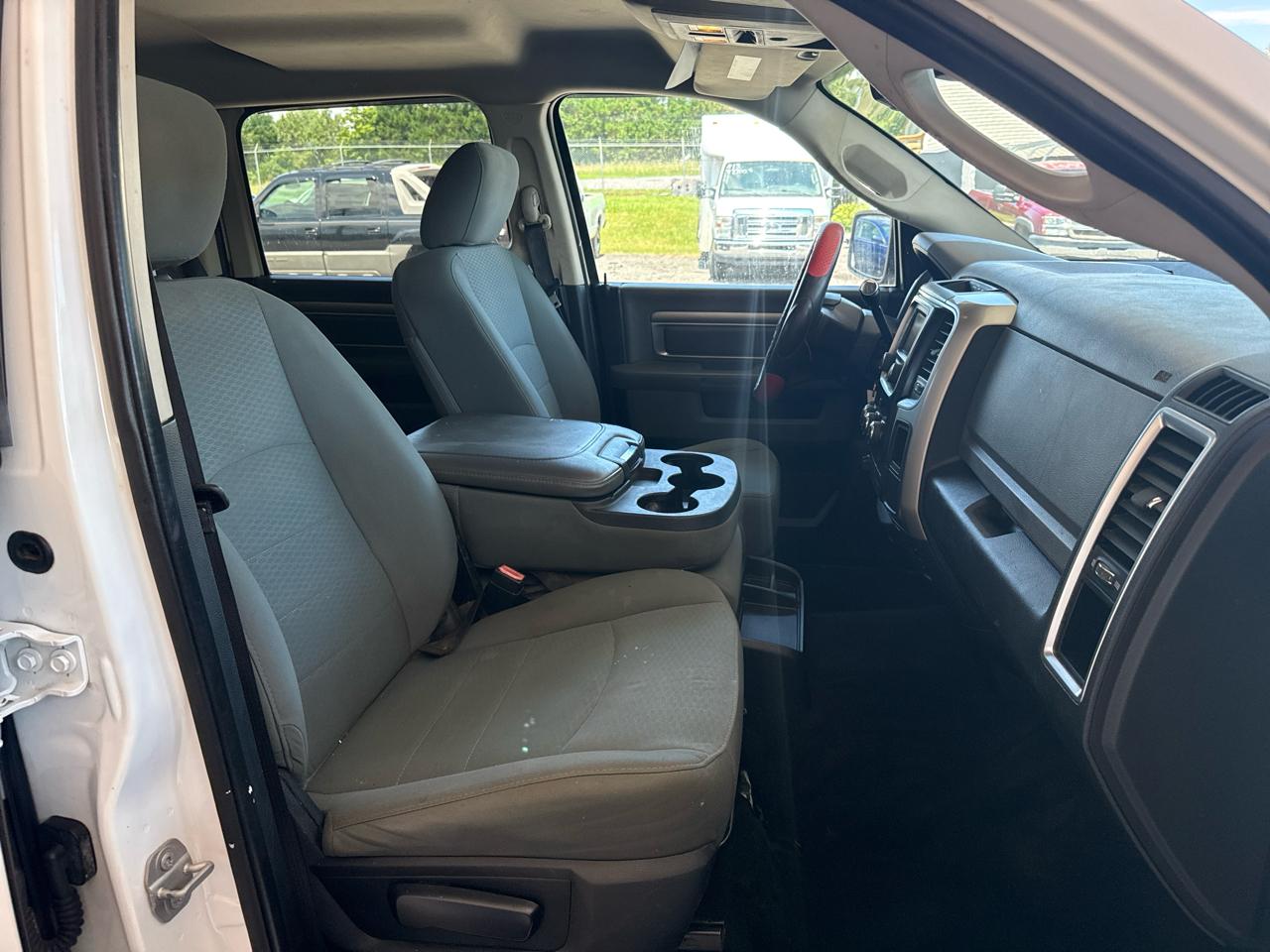 RAM 2500 SLT Crew Cab SWB 4WD 2016