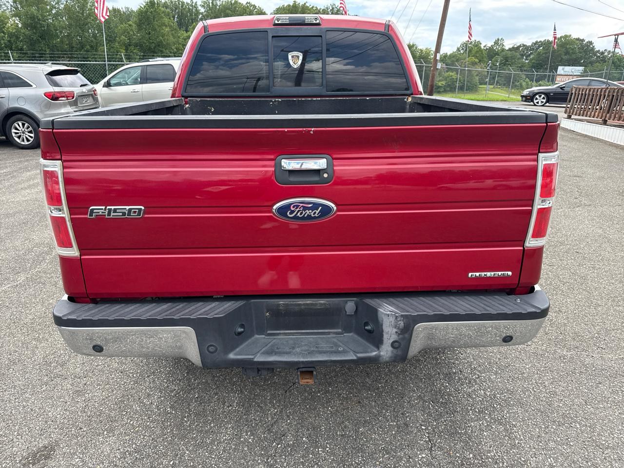 Ford F-150 XLT SuperCrew 4WD 2011