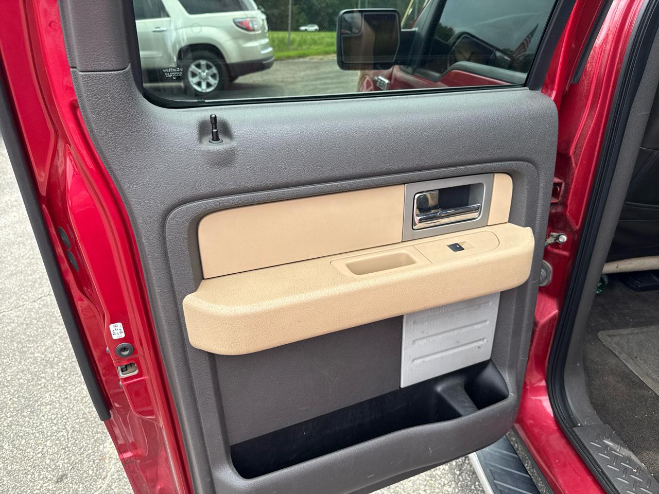 Ford F-150 XLT SuperCrew 4WD 2011