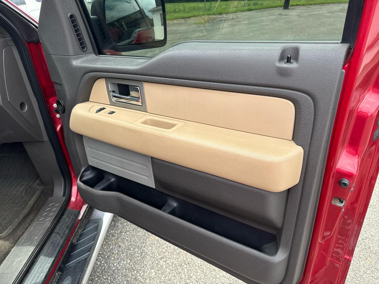 Ford F-150 XLT SuperCrew 4WD 2011