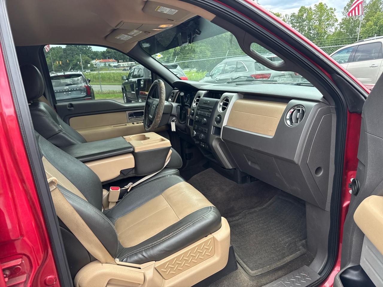 Ford F-150 XLT SuperCrew 4WD 2011