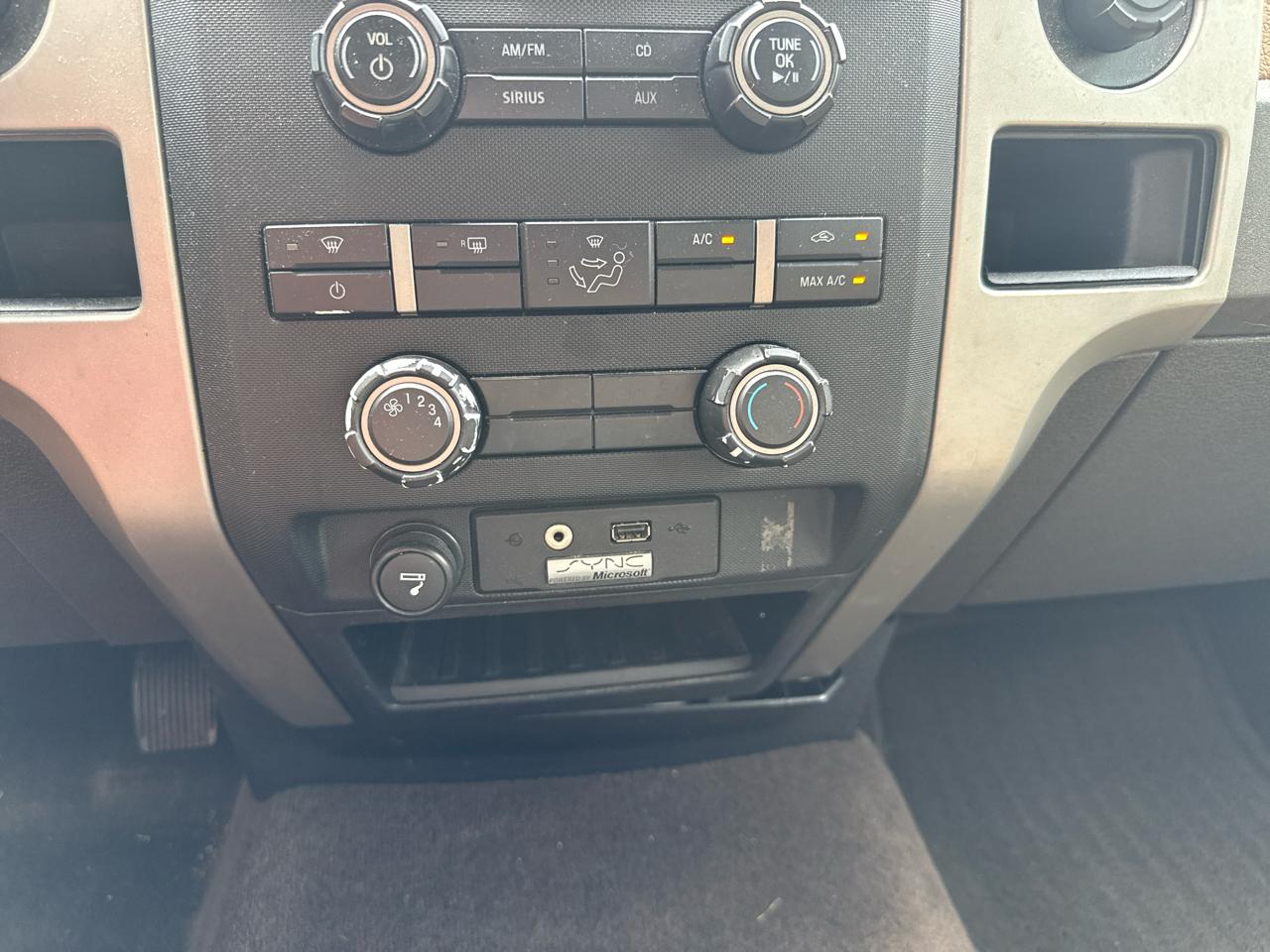 Ford F-150 XLT SuperCrew 4WD 2011