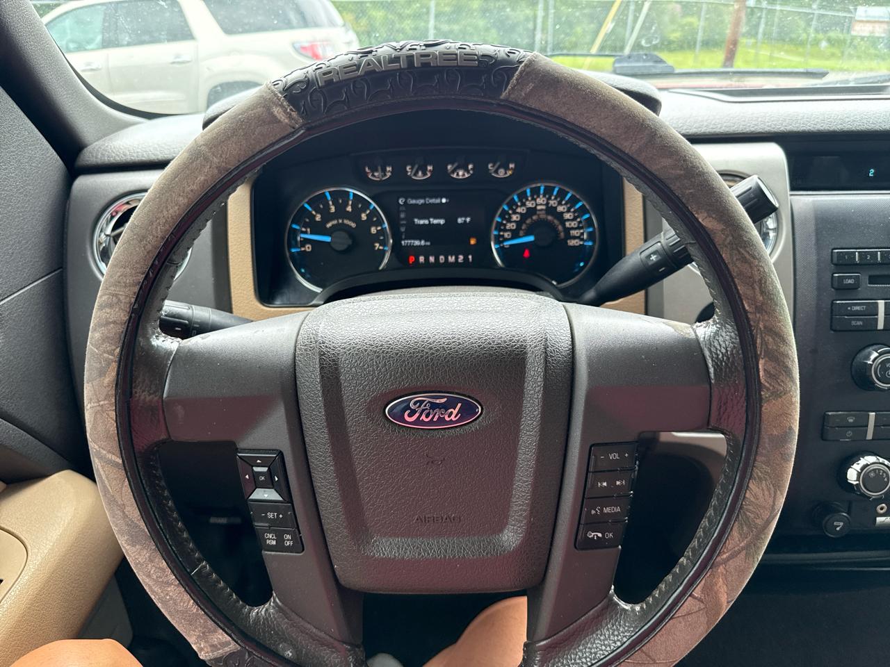 Ford F-150 XLT SuperCrew 4WD 2011