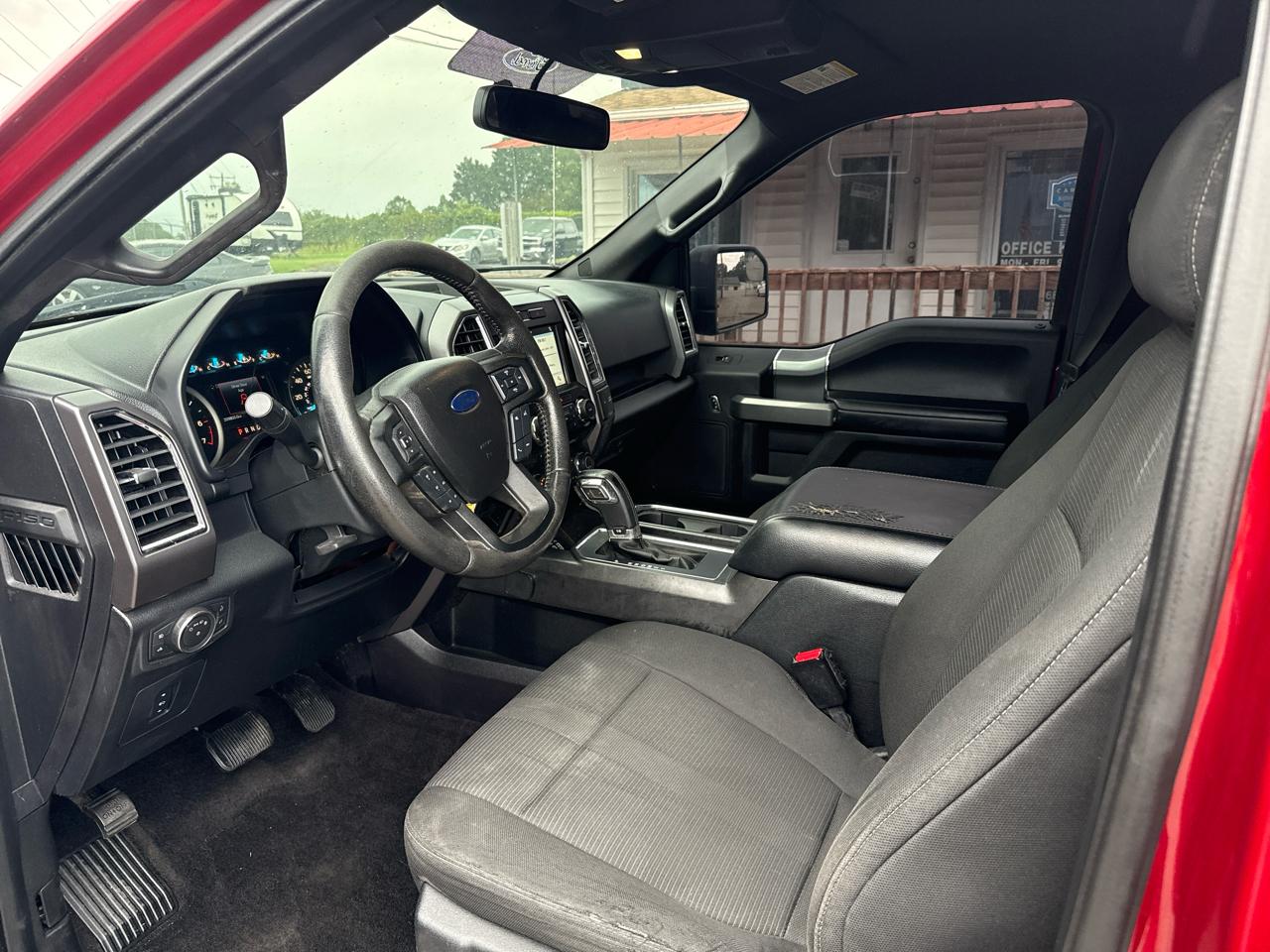Ford F-150 FX4 SuperCrew 4WD 2016
