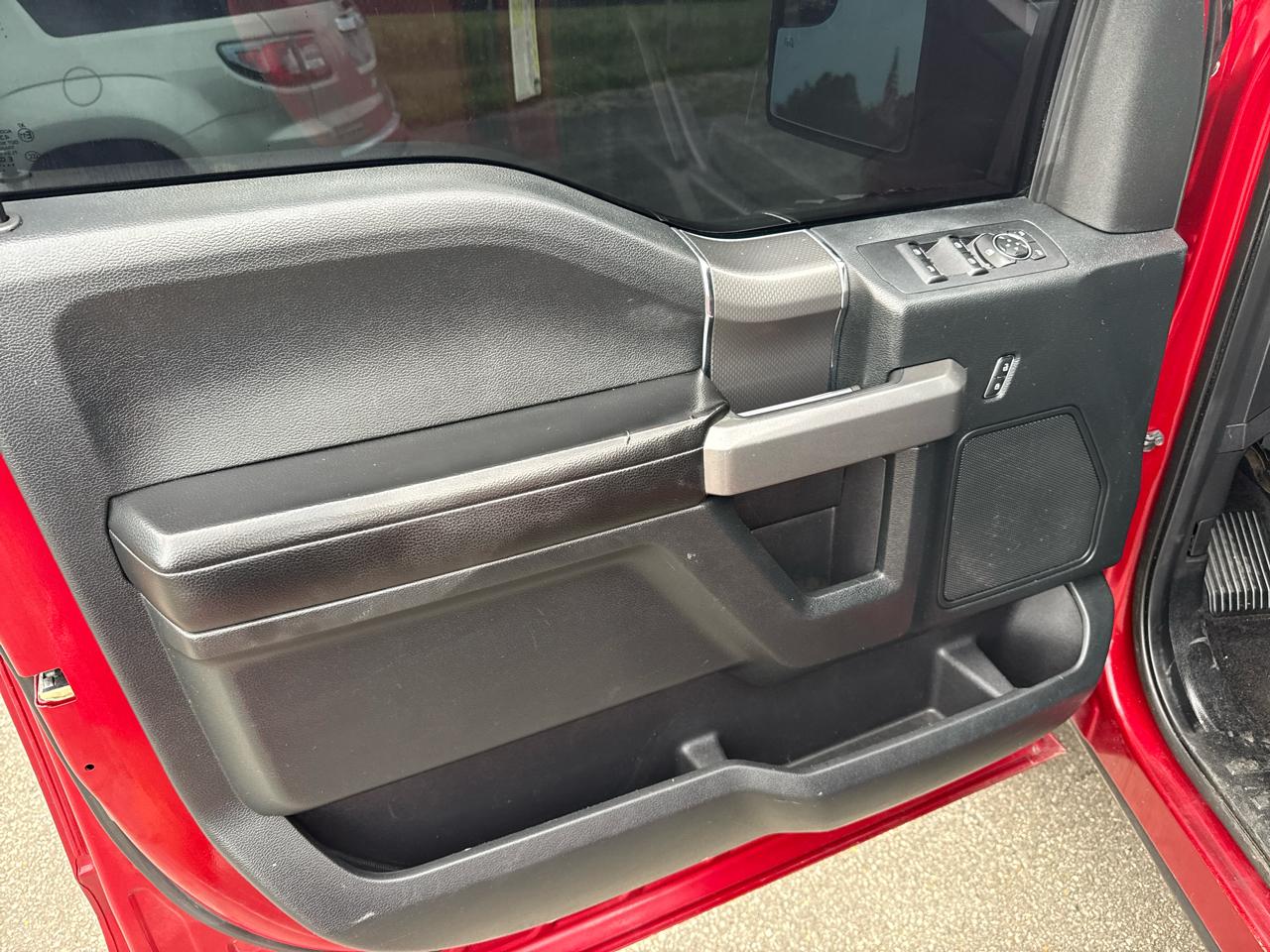 Ford F-150 FX4 SuperCrew 4WD 2016