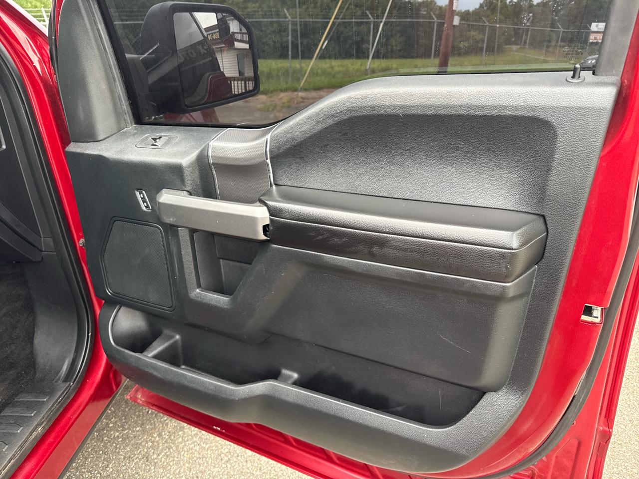 Ford F-150 FX4 SuperCrew 4WD 2016