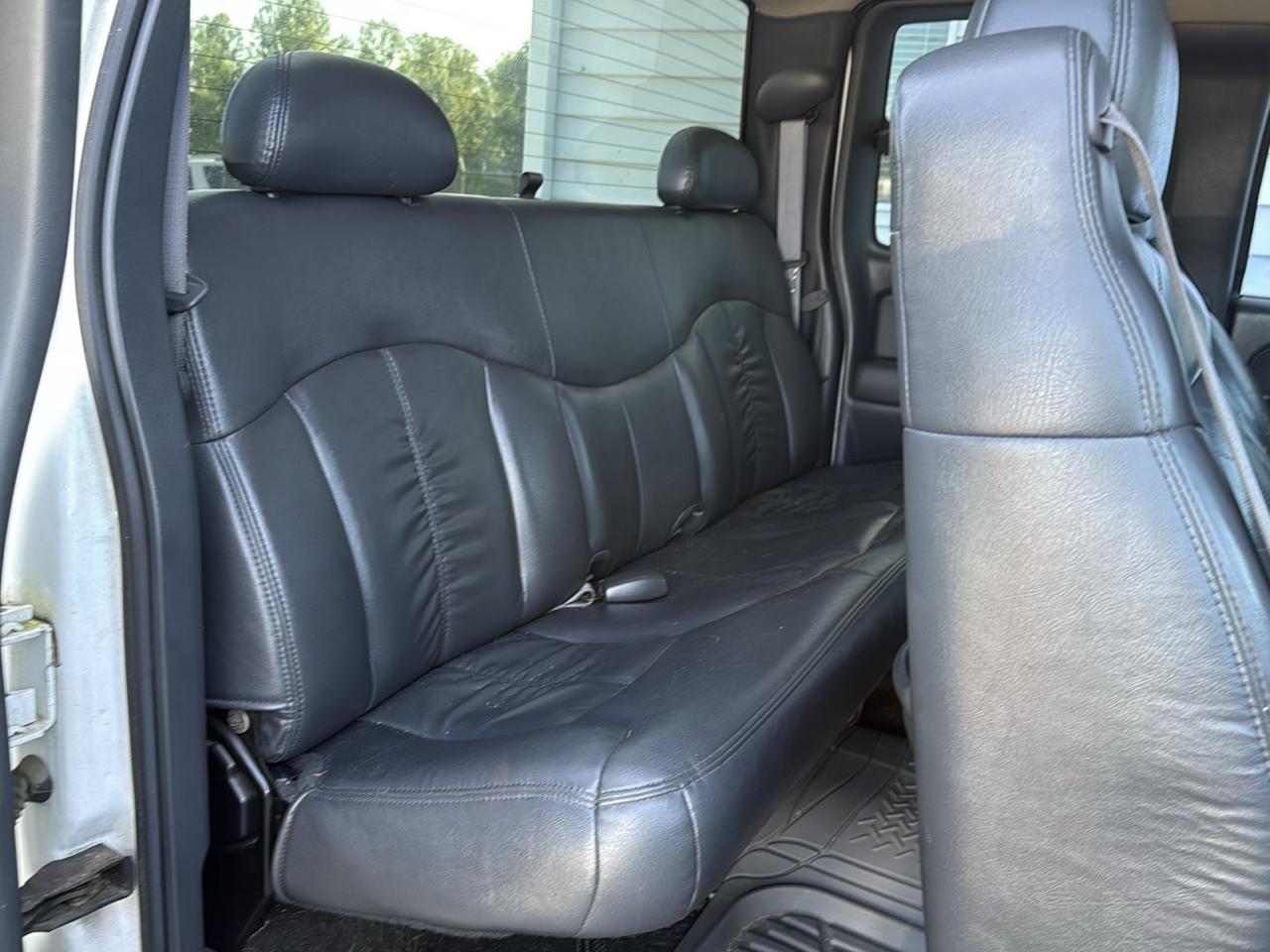 Chevrolet Silverado 2500HD Ext. Cab 4WD 2001