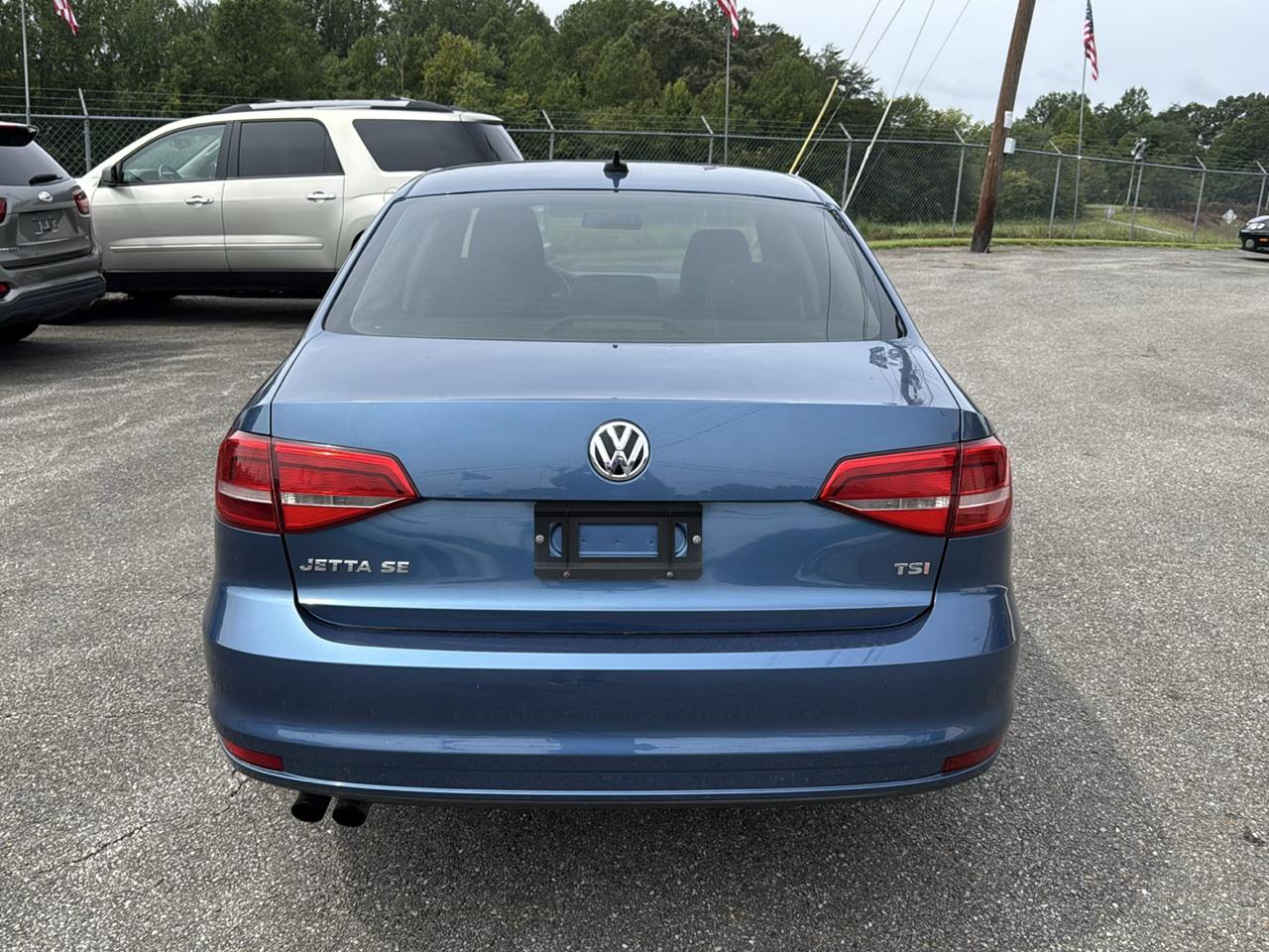 Volkswagen Jetta SE 6A 2015