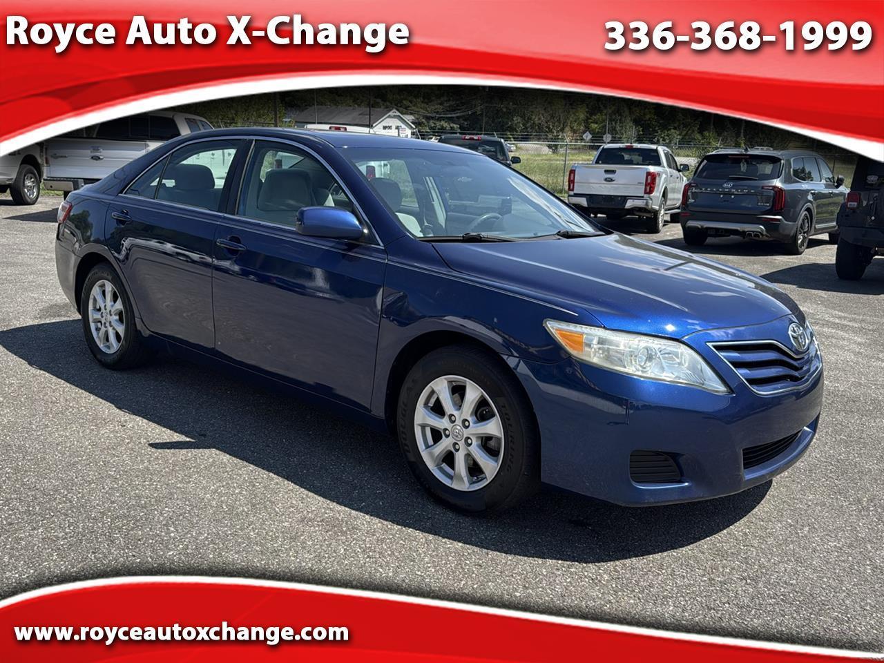 Toyota Camry Base 6-Spd AT 2011