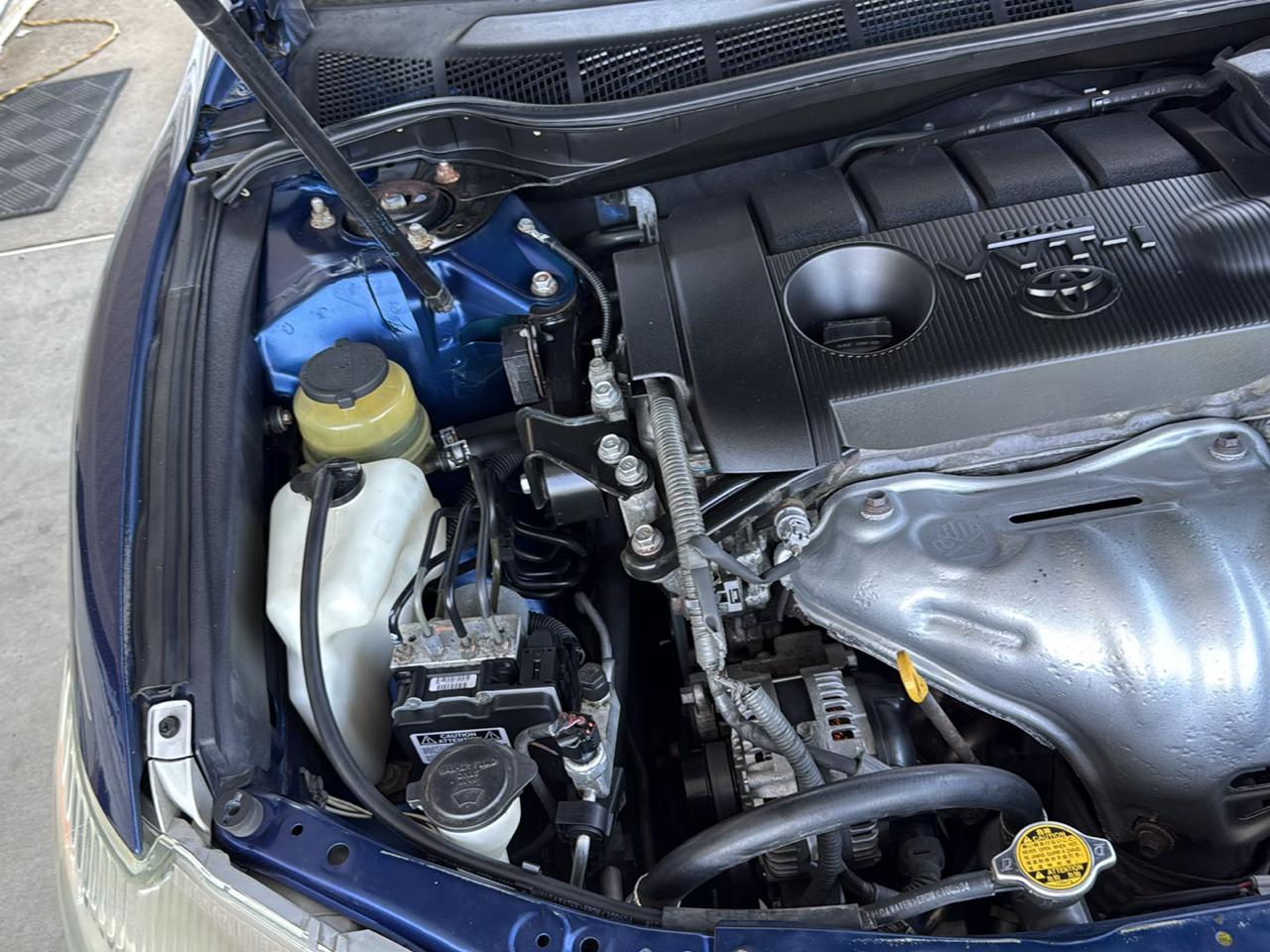 Toyota Camry Base 6-Spd AT 2011