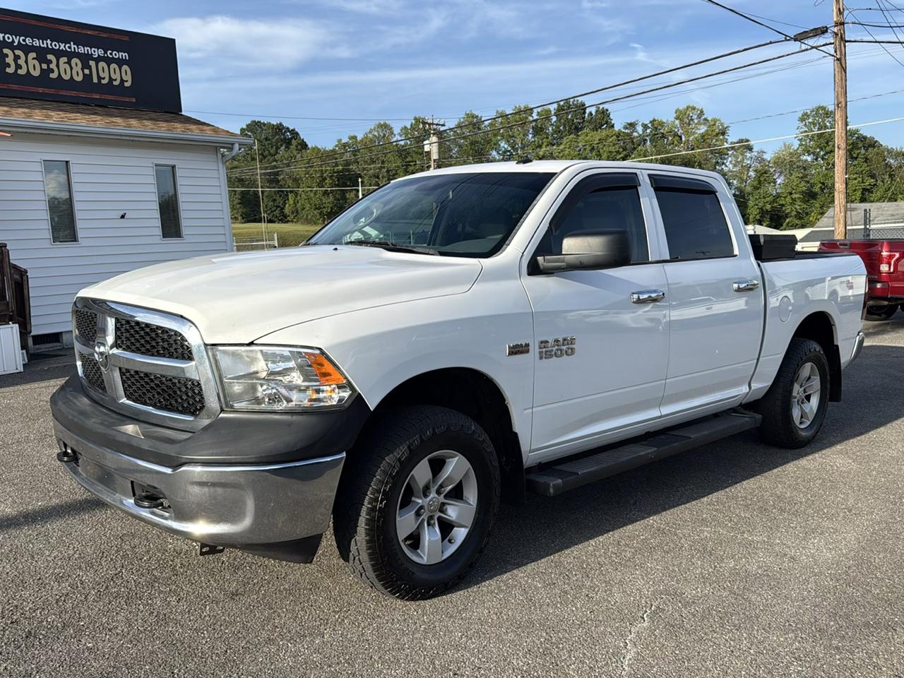 RAM 1500 Tradesman Crew Cab SWB 4WD 2016