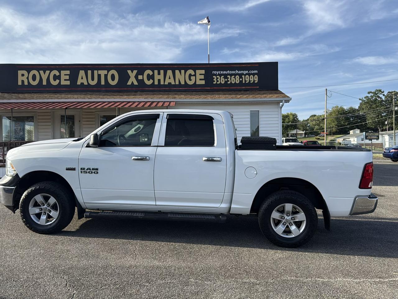 RAM 1500 Tradesman Crew Cab SWB 4WD 2016