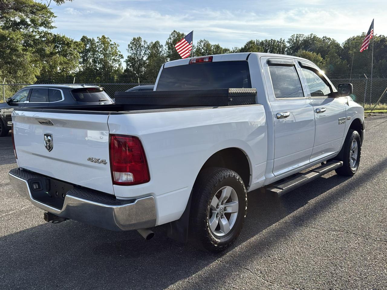 RAM 1500 Tradesman Crew Cab SWB 4WD 2016