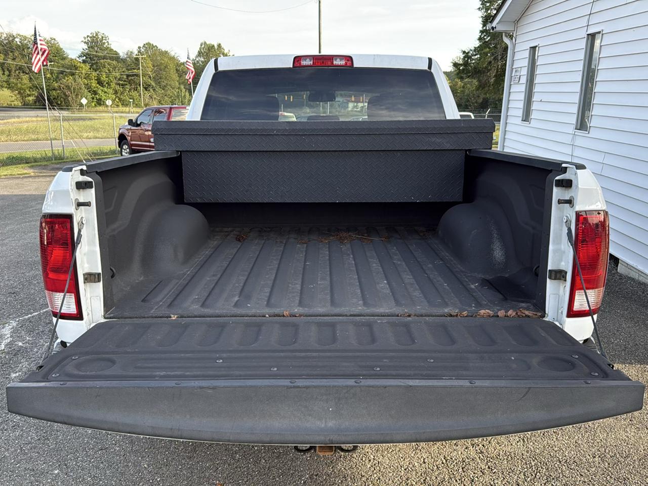 RAM 1500 Tradesman Crew Cab SWB 4WD 2016