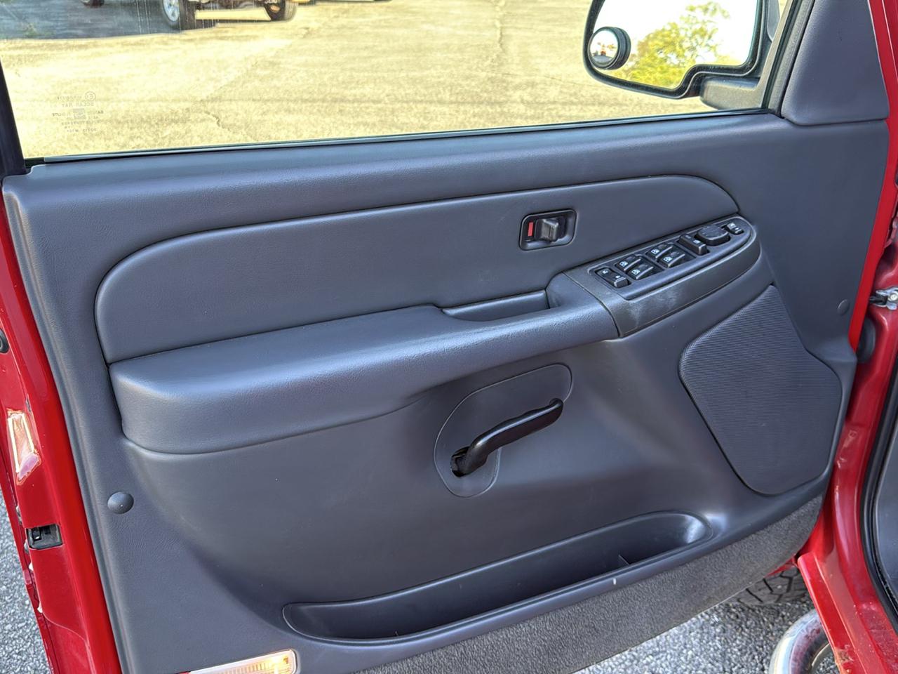 Chevrolet Silverado 1500HD HD LS Crew Cab 4WD 2005
