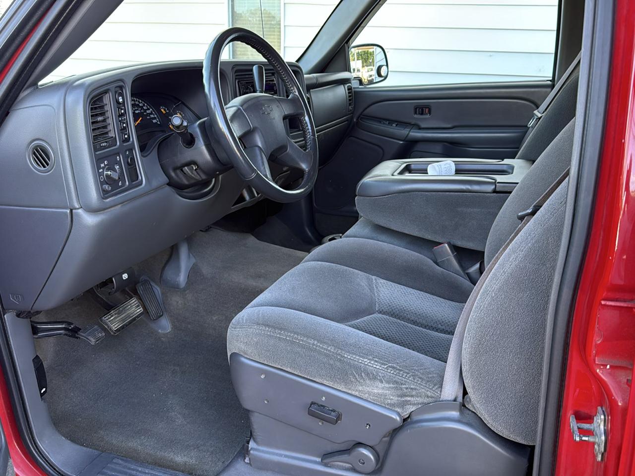 Chevrolet Silverado 1500HD HD LS Crew Cab 4WD 2005