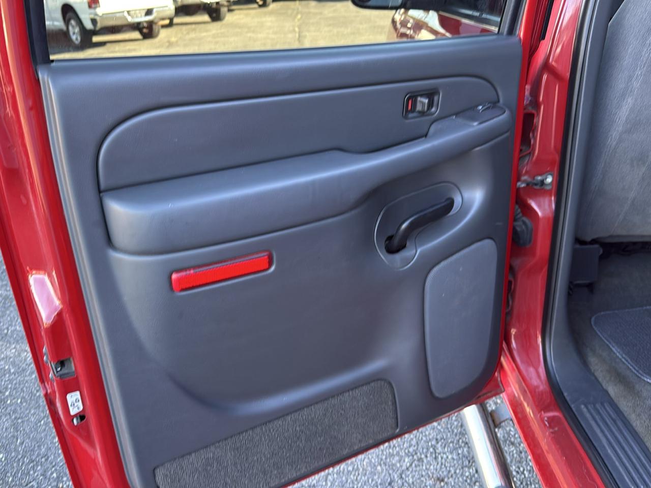 Chevrolet Silverado 1500HD HD LS Crew Cab 4WD 2005