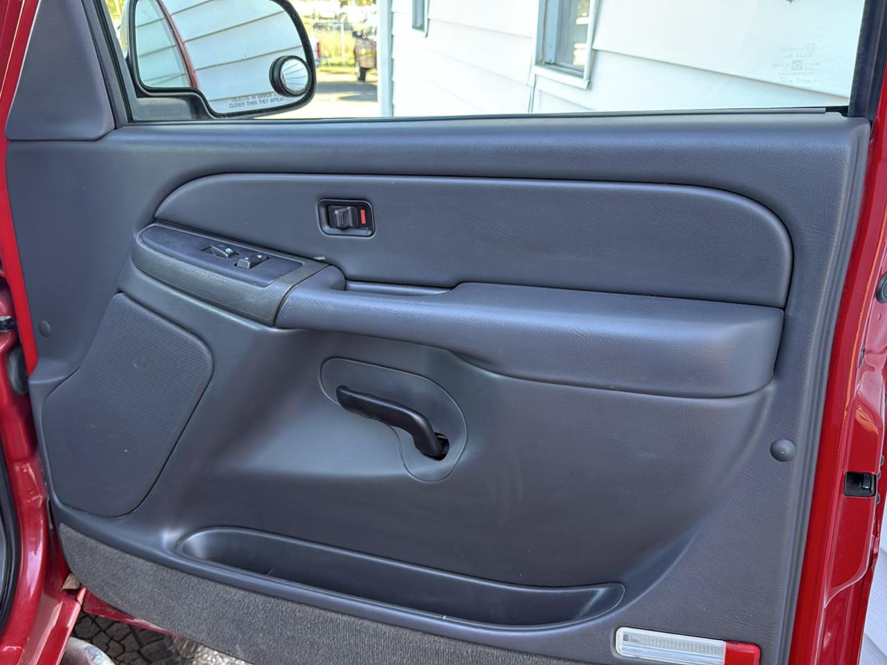 Chevrolet Silverado 1500HD HD LS Crew Cab 4WD 2005