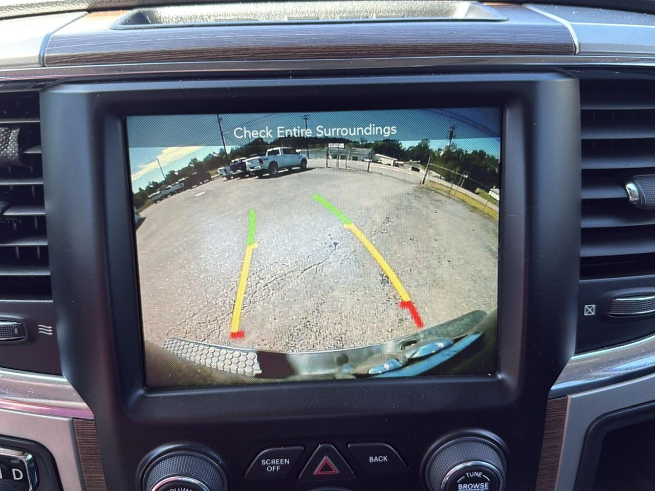 RAM 1500 Laramie Crew Cab SWB 4WD 2015