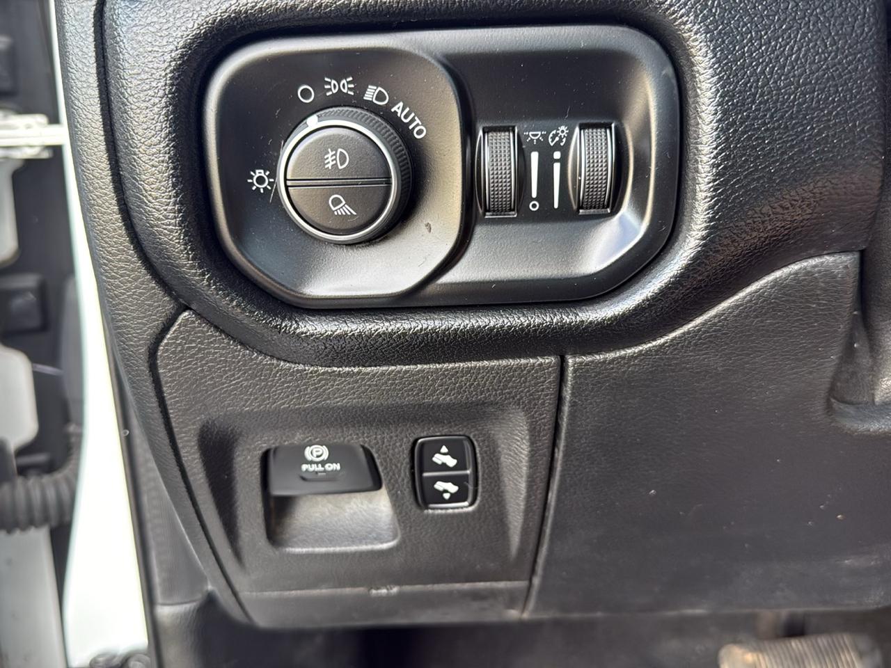 RAM 1500 Laramie Quad Cab 2WD 2020
