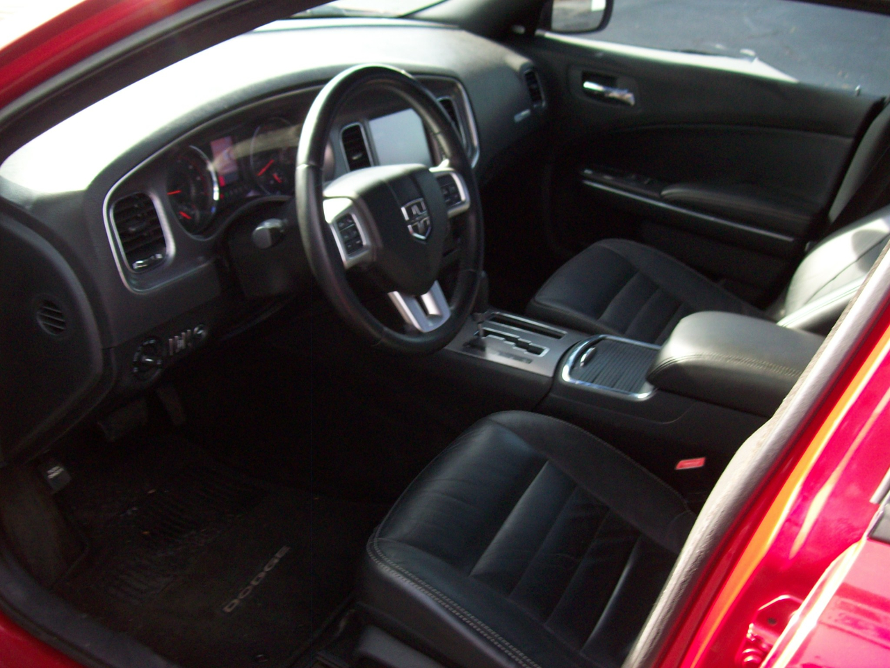 Dodge Charger 4dr Sdn SXT RWD 2011 Dodge Charger 4dr Sdn SXT RWD 2011