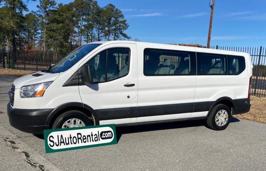 2019 Ford Transit Passenger Wagon T-350 148" Low Roof XL Sliding RH Dr
