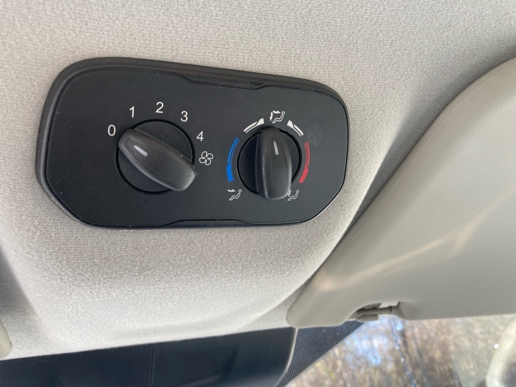 Ford Transit Passenger Wagon T-350 148" Low Roof XL Sliding RH Dr 2019