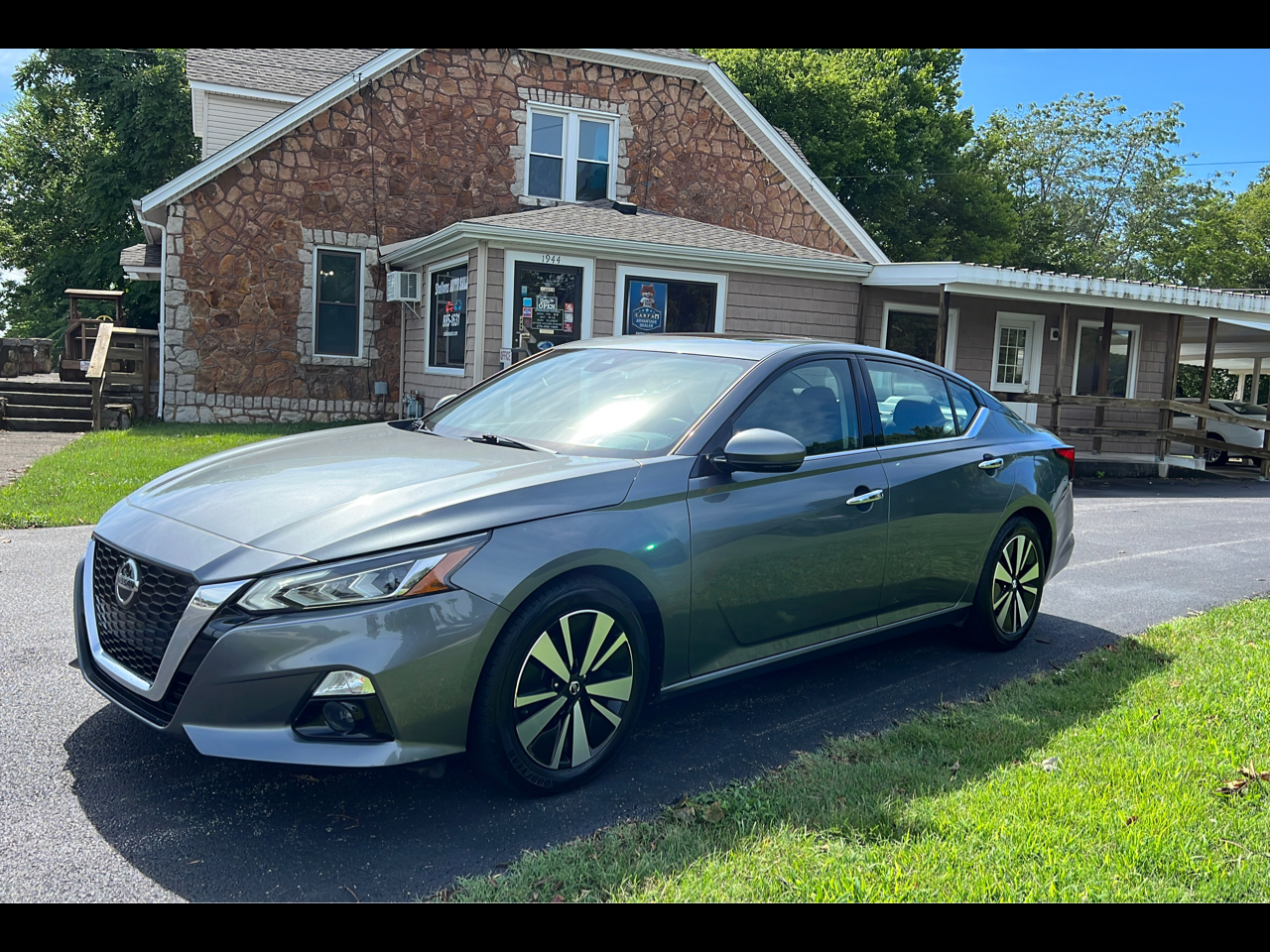 New and Used Cars at Stallons Auto Sales in Hopkinsville, KY