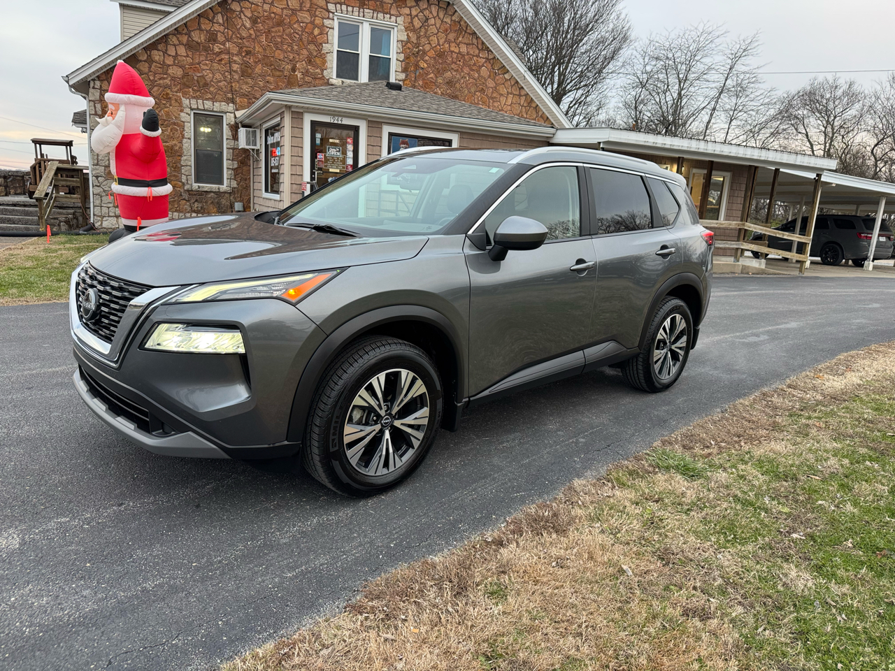 2023 Nissan Rogue FWD SV
