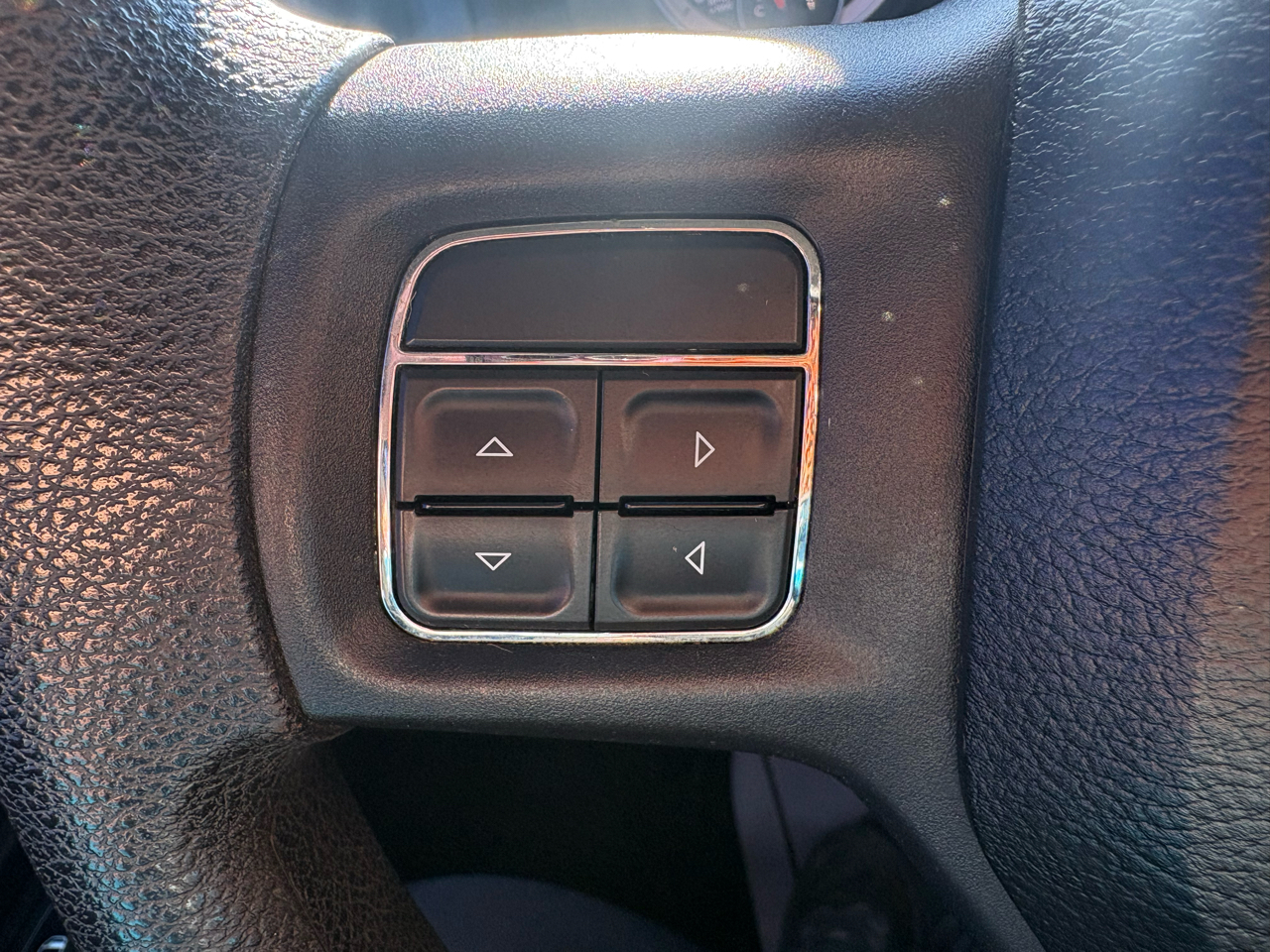 RAM 1500 4WD Quad Cab 140.5" Express 2013