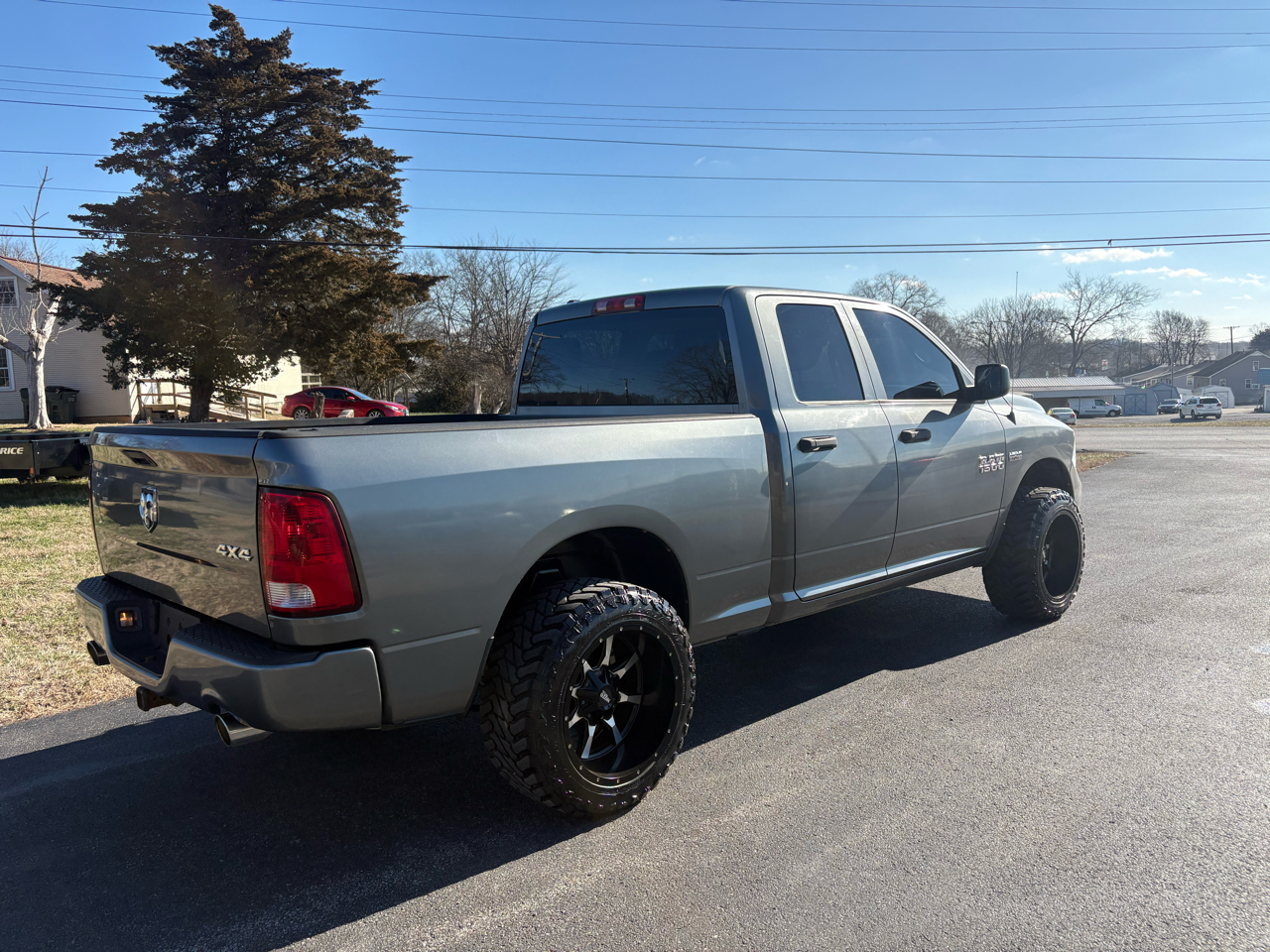 RAM 1500 4WD Quad Cab 140.5" Express 2013