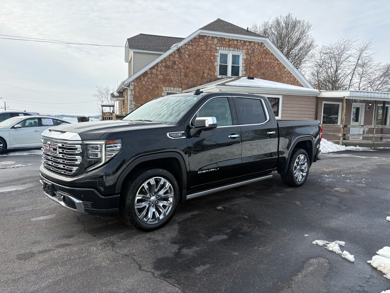 2022 GMC Sierra 1500 4WD Crew Cab 147" Denali