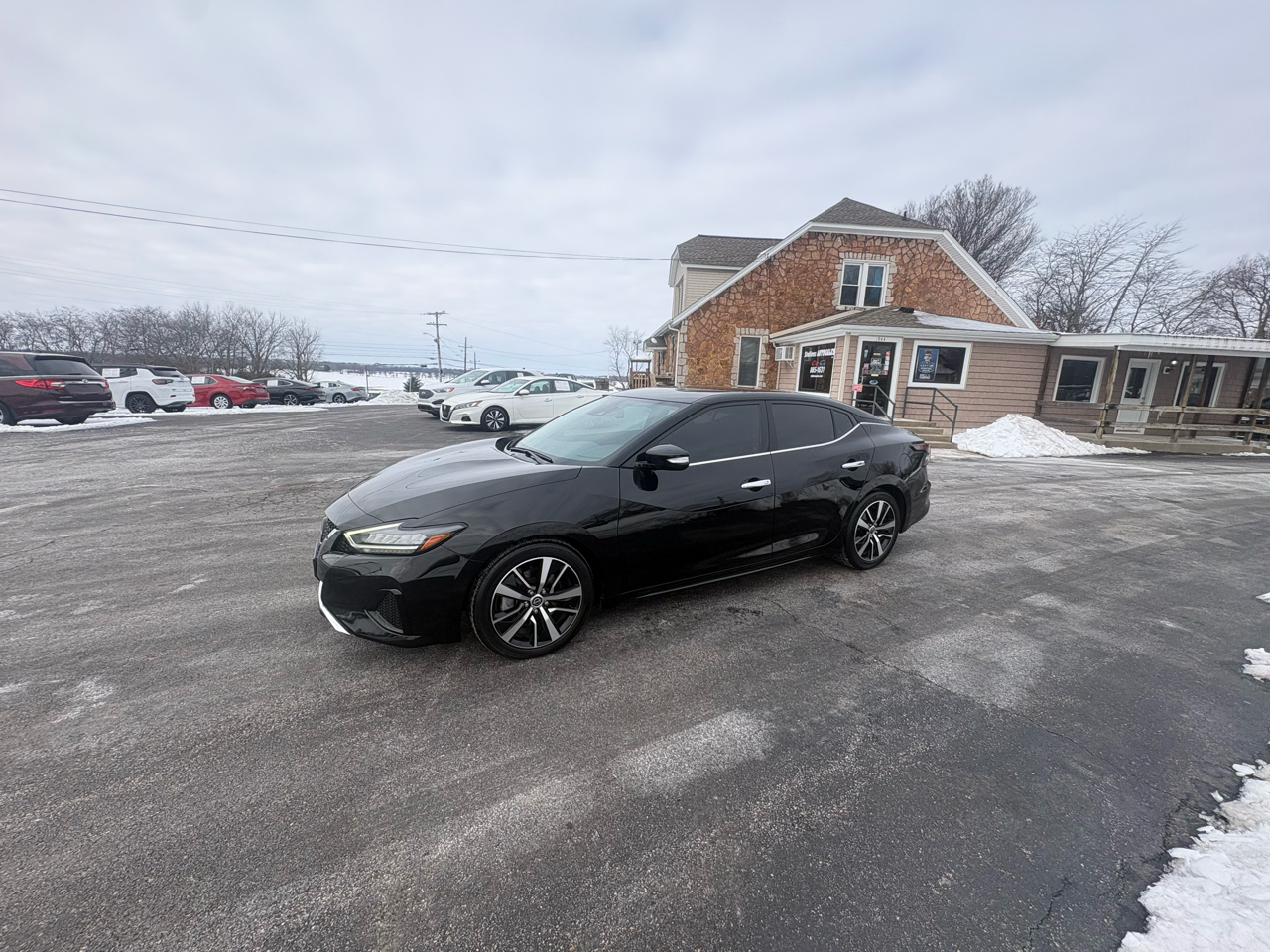 2023 Nissan Maxima SV